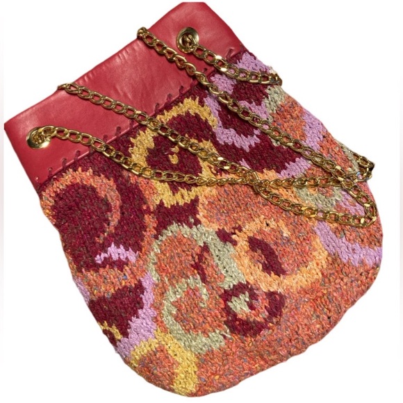 Artisan Handbags - Artisan Crafted Swirl Design Red Bucket Bag Leather Closure Chain Shoulder EUC